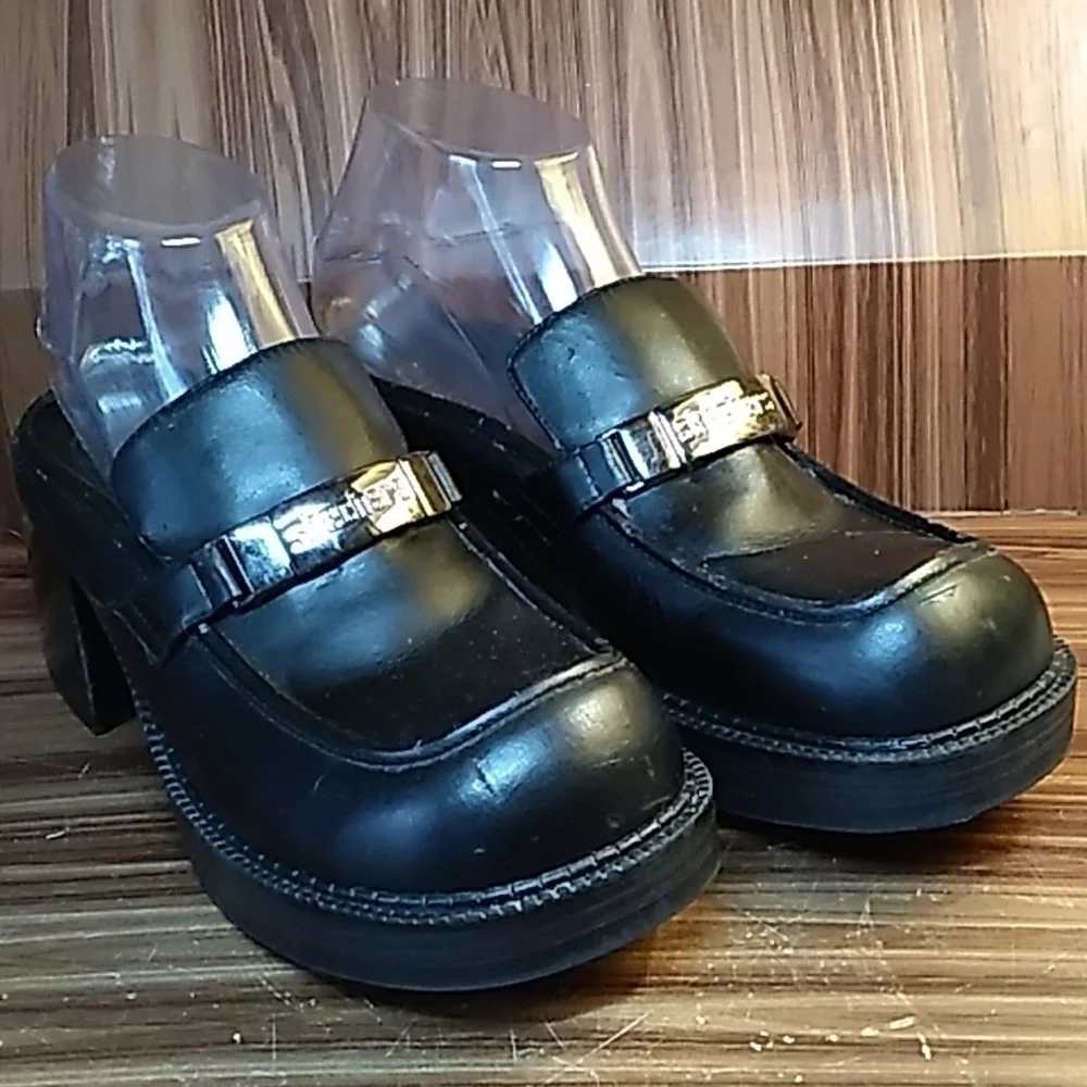 Vintage 1990s Y2K Something Else from Sketchers black chunky flat toe Gothic